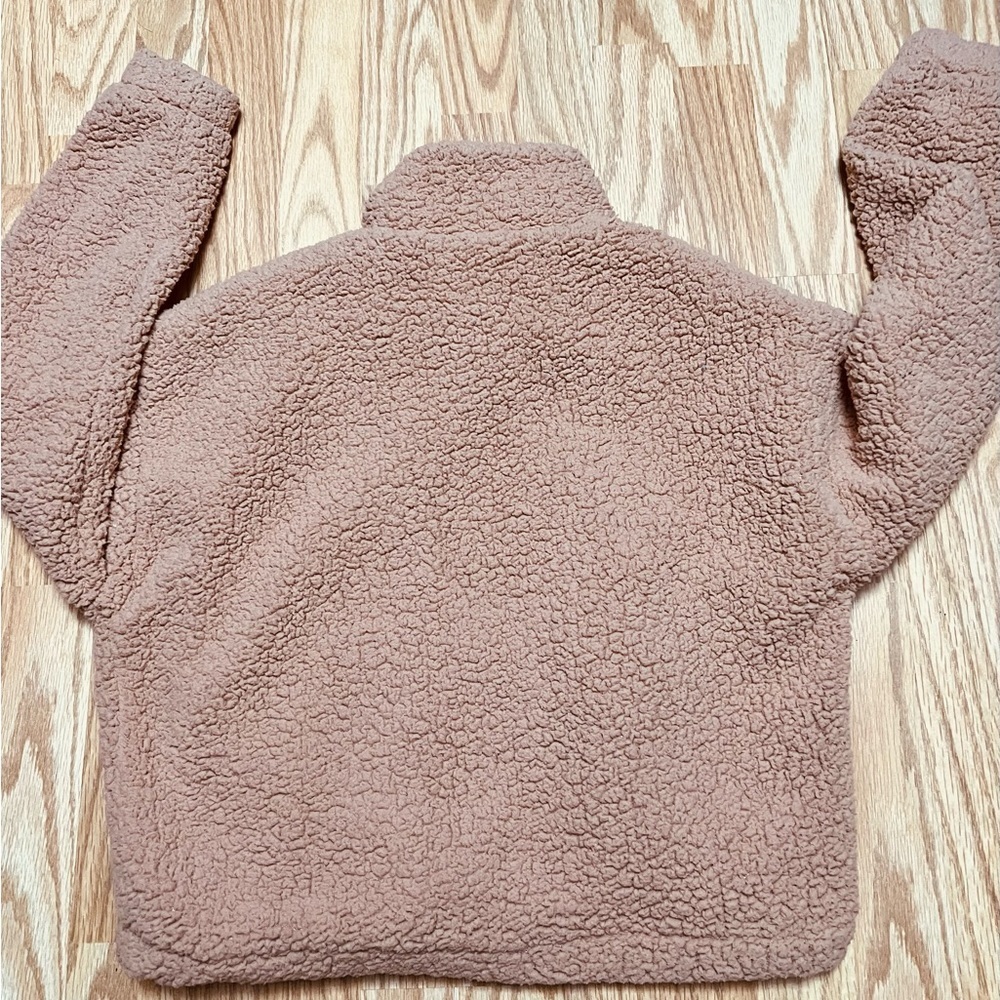 Runway 7 SzM Fuzzy Zip Up - Picture 5 of 10
